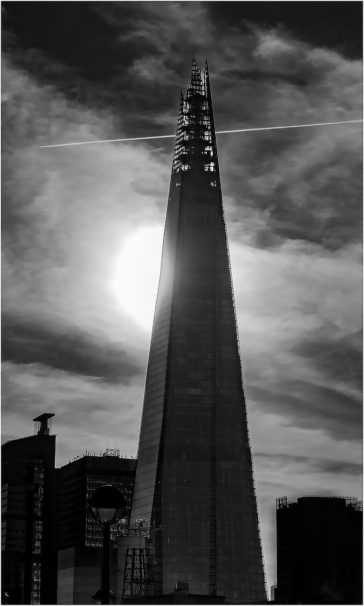 Landi Patricia The Shard Pictorial   Class B 20260415